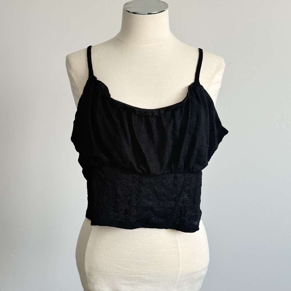 NWT No Boundaries Black Lace Trim Cami Cropped Tank Top Women L Bratz Fairy Goth